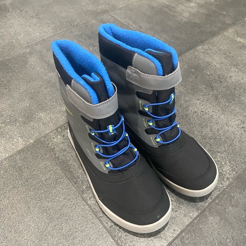 Merrell Black and Blue Winter Boots